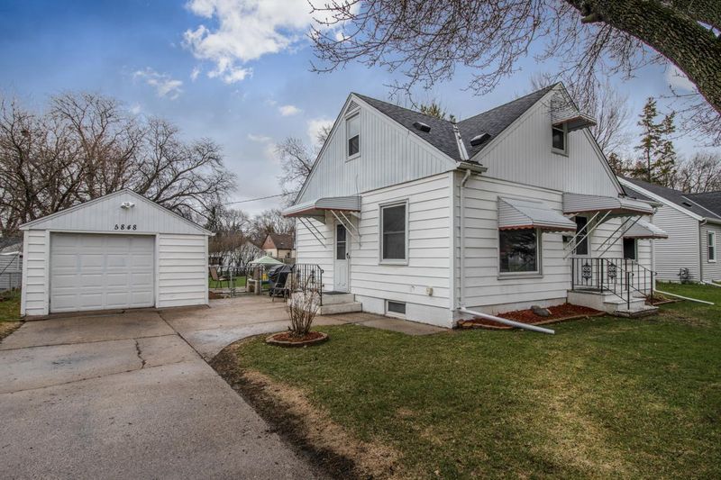 5848 Oregon Ave N, Crystal, MN 55428