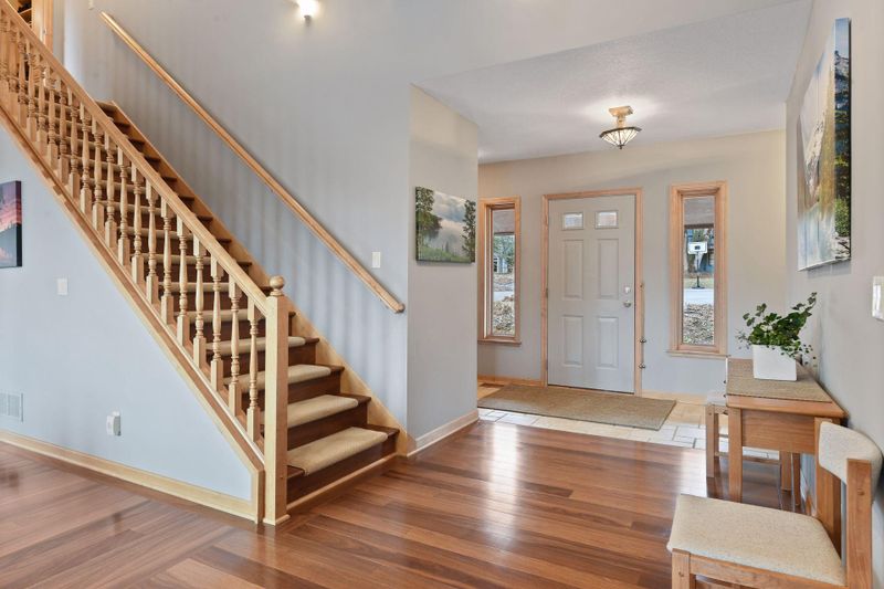 2308 Archers Ln, Minnetonka, MN 55305
