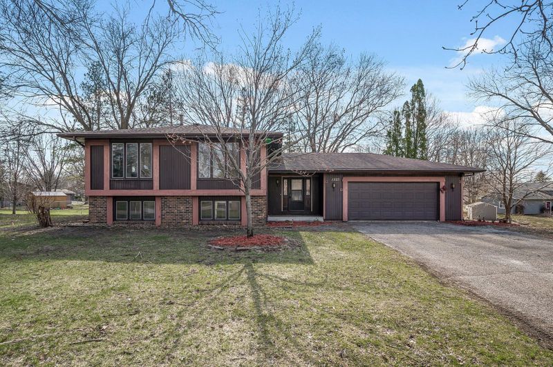 1523 Eisenhower Ct, Northfield, MN 55057