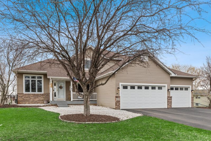 13837 Jasmine Ct, Rogers, MN 55374