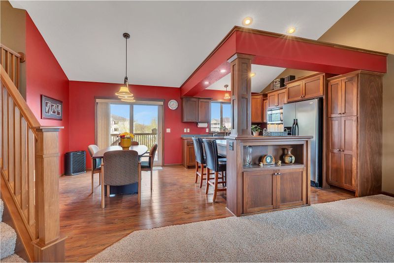 2304 Wyoming Ct, Sartell, MN 56377