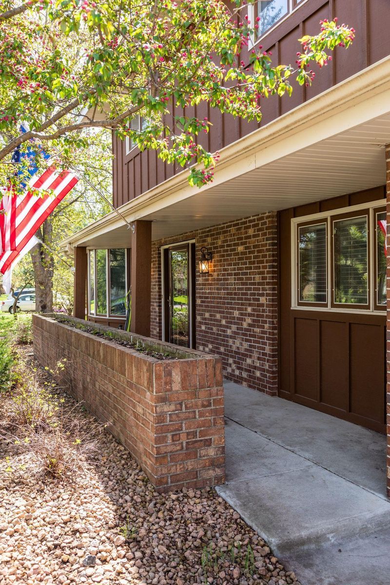 3686 114th Ln NW, Coon Rapids, MN 55433