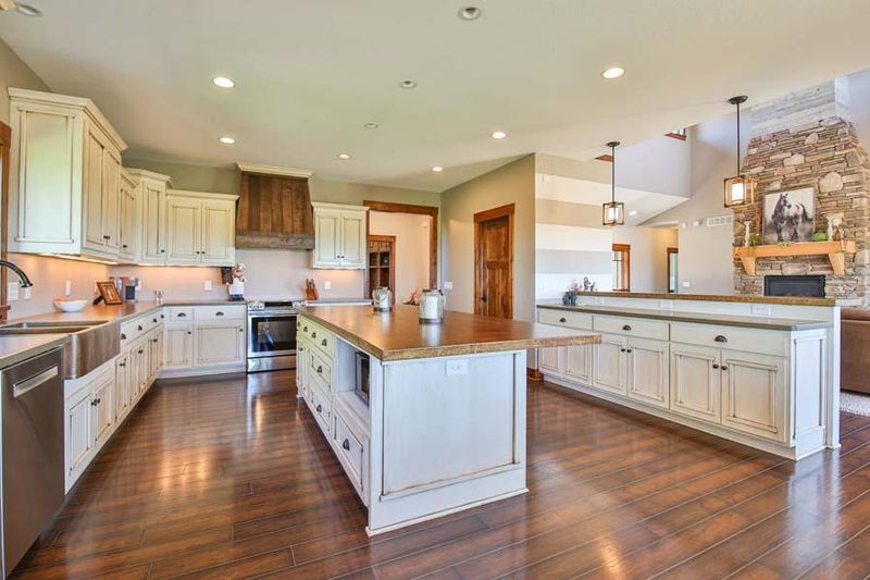 9001 County Road 13 SE, Delano, MN 55328
