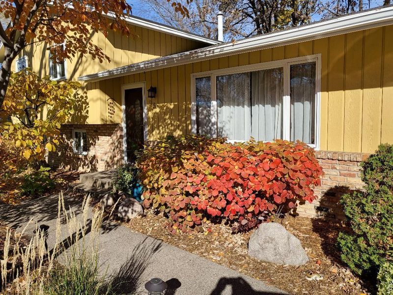 35 67th Way NE, Fridley, MN 55432