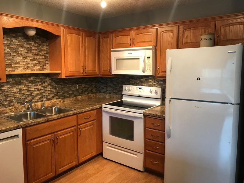 7188 Unity Ave N, Brooklyn Center, MN 55429