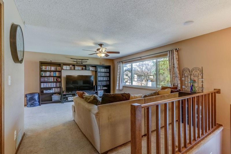 11937 Cree St NW, Coon Rapids, MN 55433