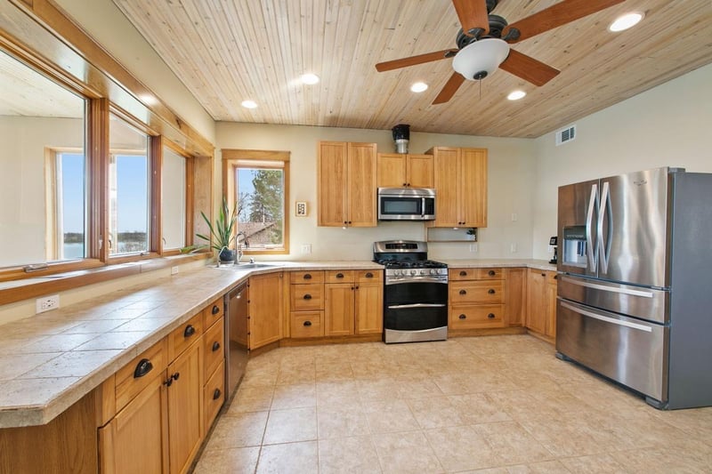 6036 Desoto Ave NW, Maple Lake, MN 55358
