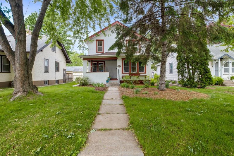 3852 42nd Ave S, Minneapolis, MN 55406