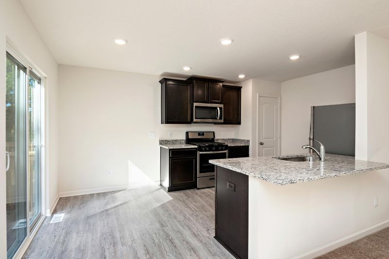 1040 White Tail Ln, Montrose, MN 55363