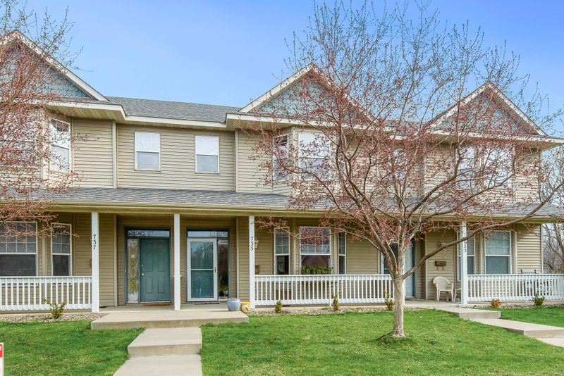 735 Forster St, Saint Paul, MN 55102