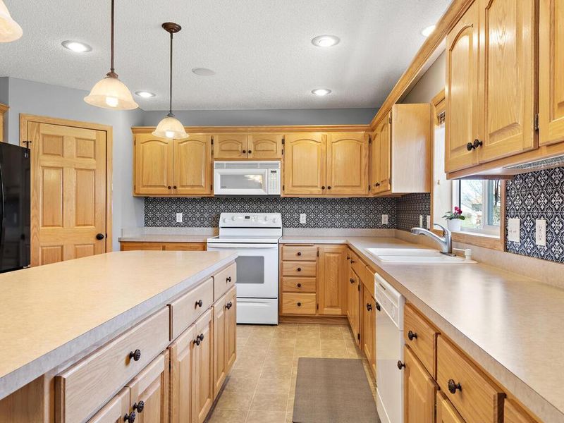 14427 Iodine St NW, Ramsey, MN 55303