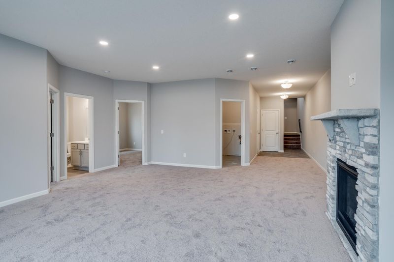 10209 Greenway Cir S, Cottage Grove, MN 55016
