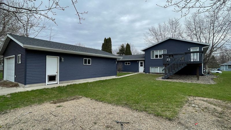 105 4th Ave NE, Kasson, MN 55944