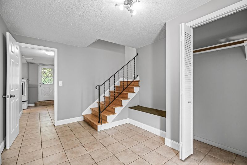 6024 Bethia Ln, Brooklyn Park, MN 55429