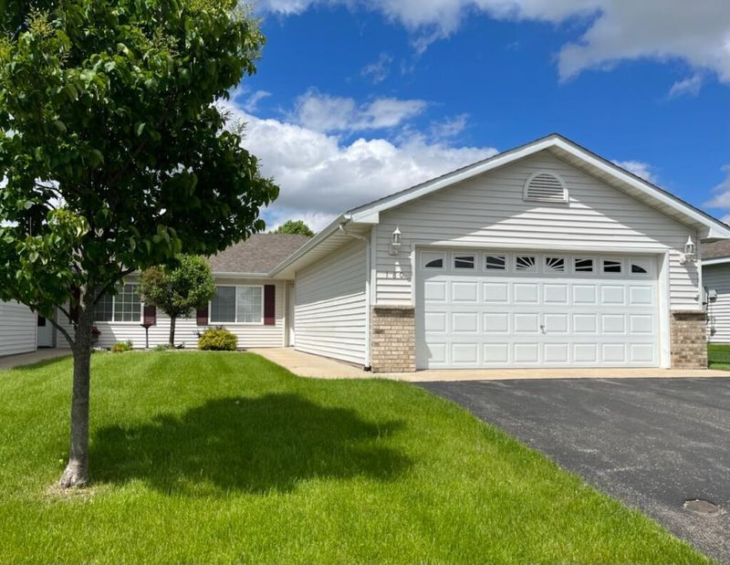 180 Cedar Cove Ln, Owatonna, MN 55060