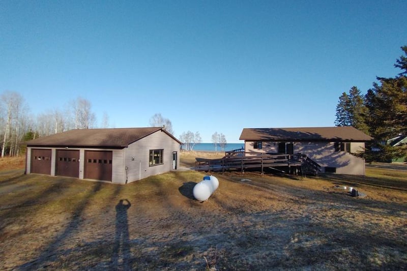 5421 E Highway 61, Hovland, MN 55606