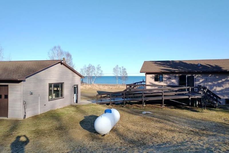 5421 E Highway 61, Hovland, MN 55606