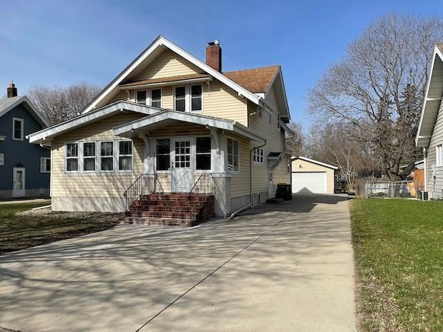 508 10th St SW, Willmar, MN 56201