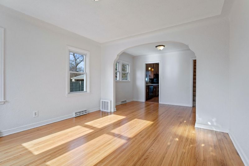 5325 Bryant Ave N, Brooklyn Center, MN 55430
