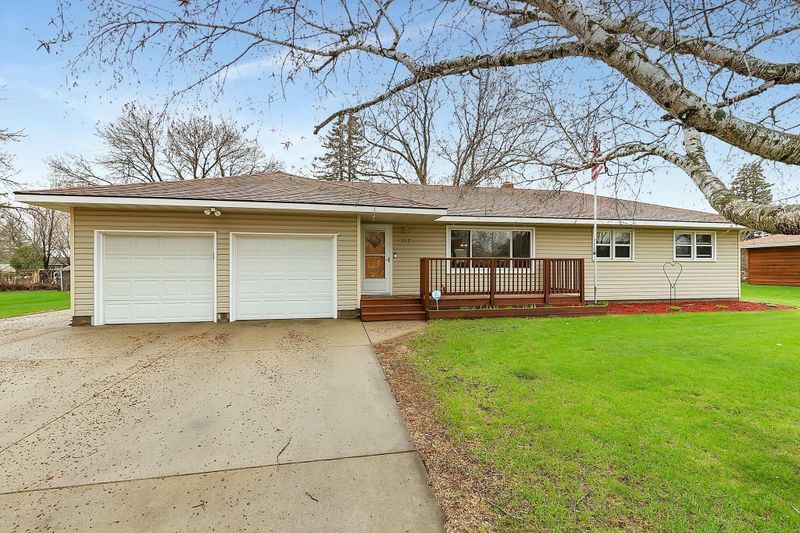 945 Spruce Dr, Saint Cloud, MN 56303