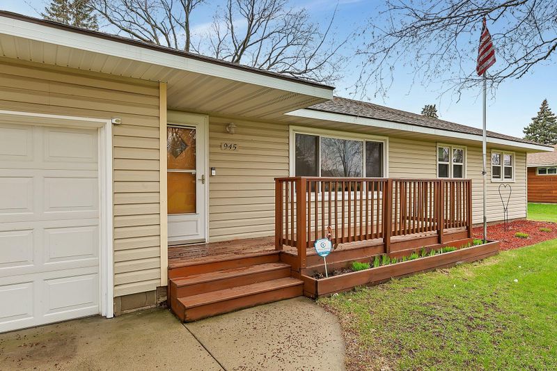 945 Spruce Dr, Saint Cloud, MN 56303