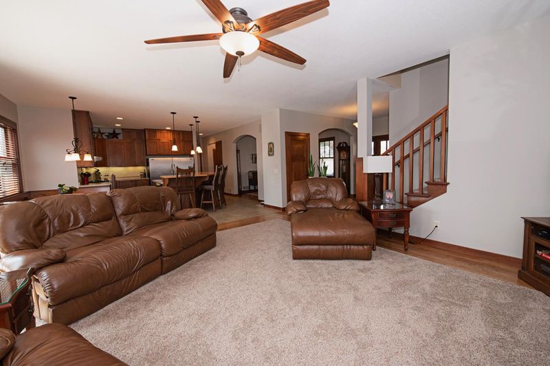 141 E Garvin Heights Rd, Winona, MN 55987