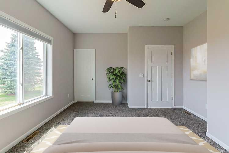 4162 Blakewood Dr, Shakopee, MN 55379