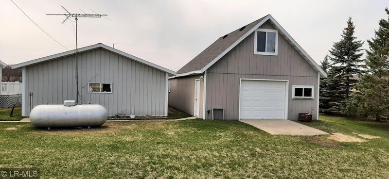 17904 County Highway 65, Vining, MN 56588