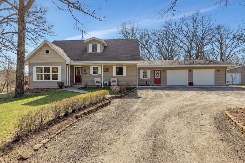 16028 4th Ave E, South Haven, MN 55382