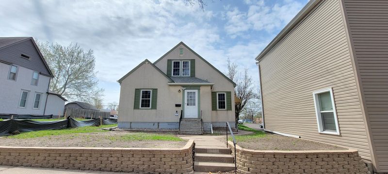 948 Jessamine Ave E, Saint Paul, MN 55106