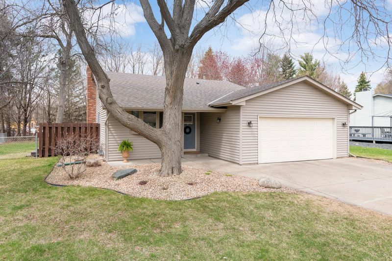 9941 Ives Ln N, Maple Grove, MN 55369
