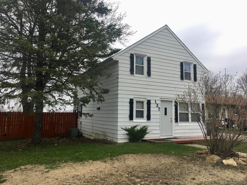 137 N Agency St, Eagle Lake, MN 56024