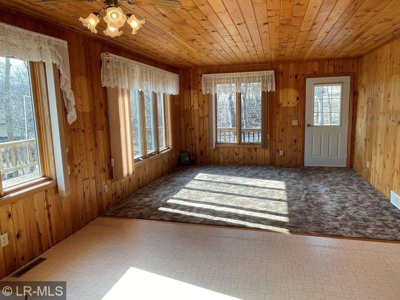 23484 Moonlight Bay Rd, Pelican Rapids, MN 56572