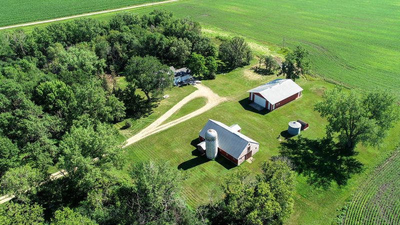 86860 490th St, Hector, MN 55342