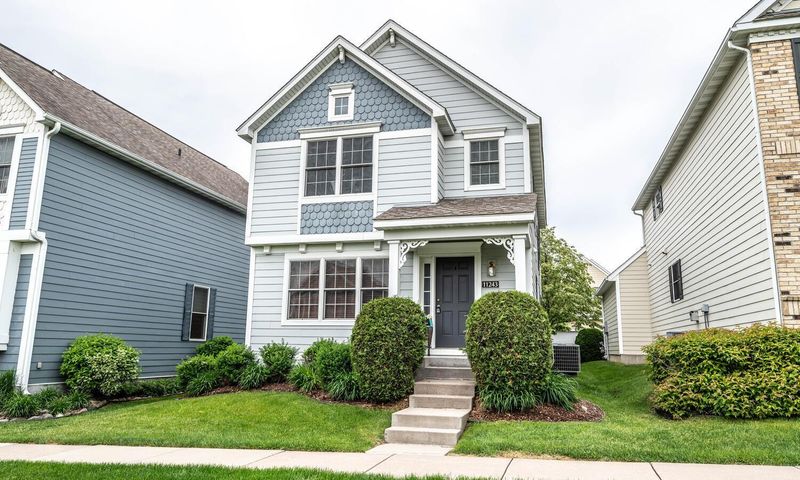 11243 Beechwood Ln, Woodbury, MN 55129