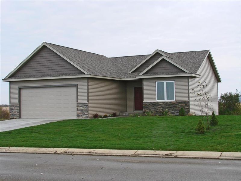 1019 Bucknell Ct, Spring Valley, MN 55975