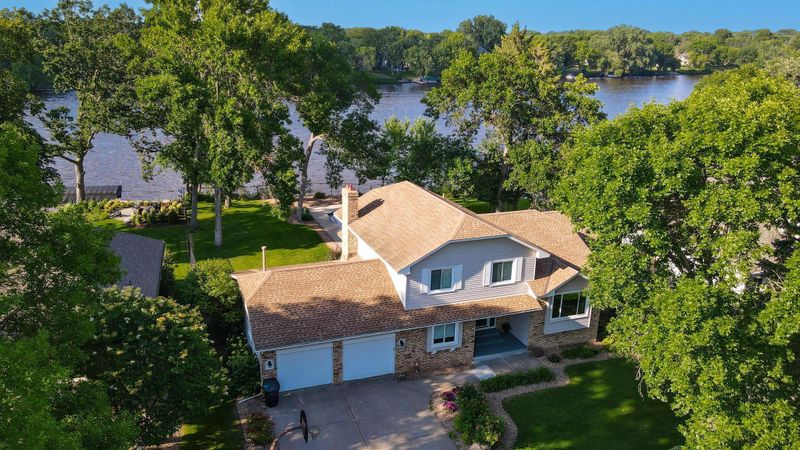 7024 River Shore Ln, Champlin, MN 55316