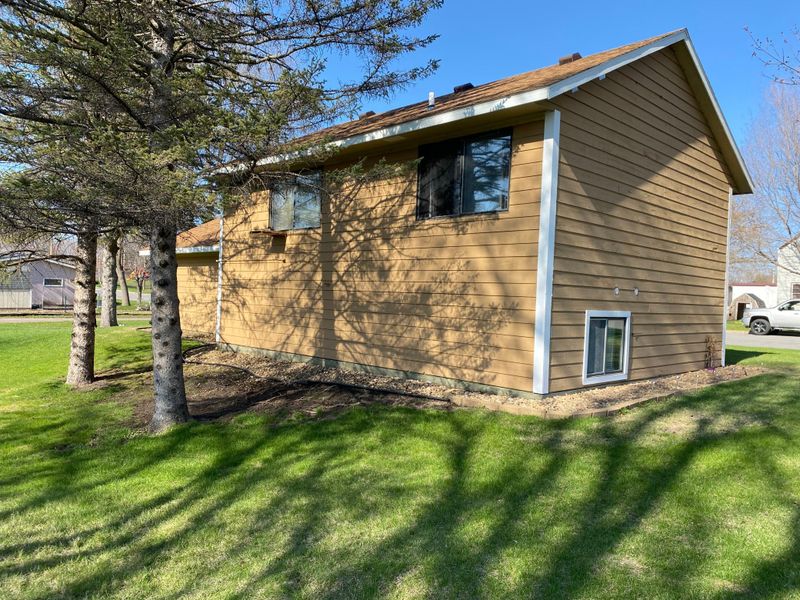 300 N Drew St, Redwood Falls, MN 56283