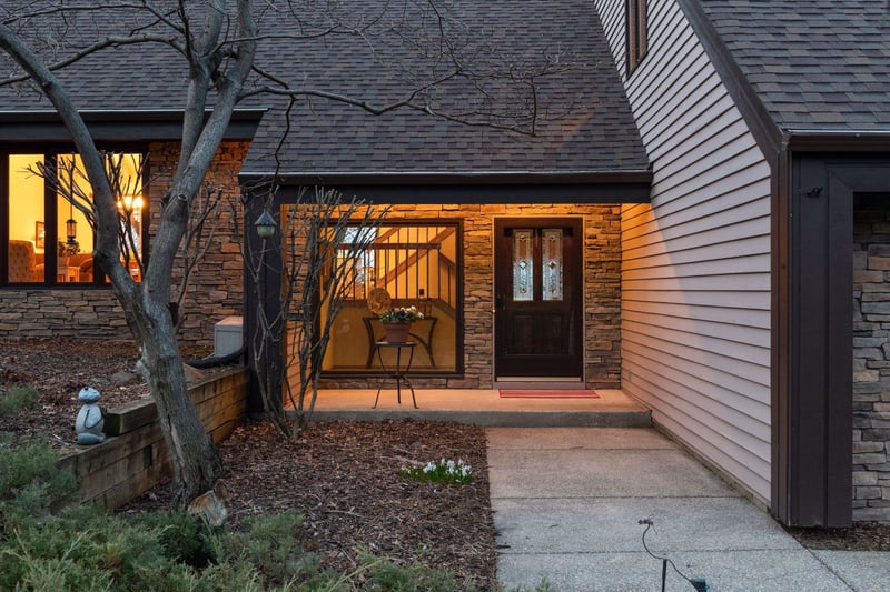 195 Lakeview Terrace Blvd, Waconia, MN 55387