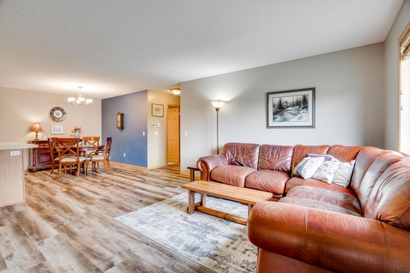 1134 1st St, Saint Paul Park, MN 55071