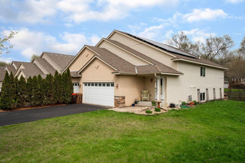 1134 1st St, Saint Paul Park, MN 55071