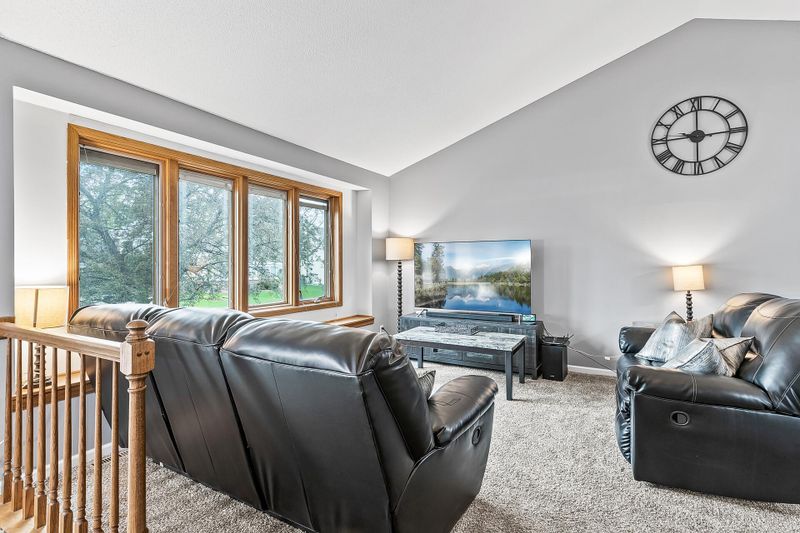 7729 74th St S, Cottage Grove, MN 55016
