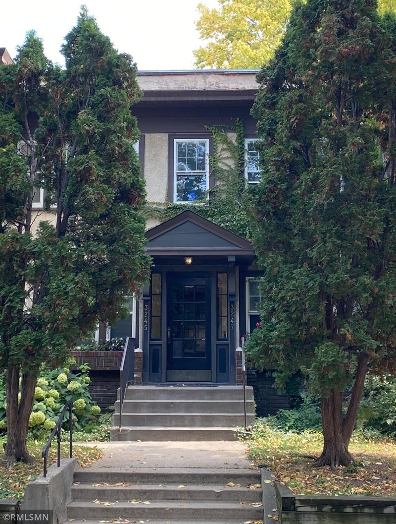 3245 15th Ave S #204, Minneapolis, MN 55407