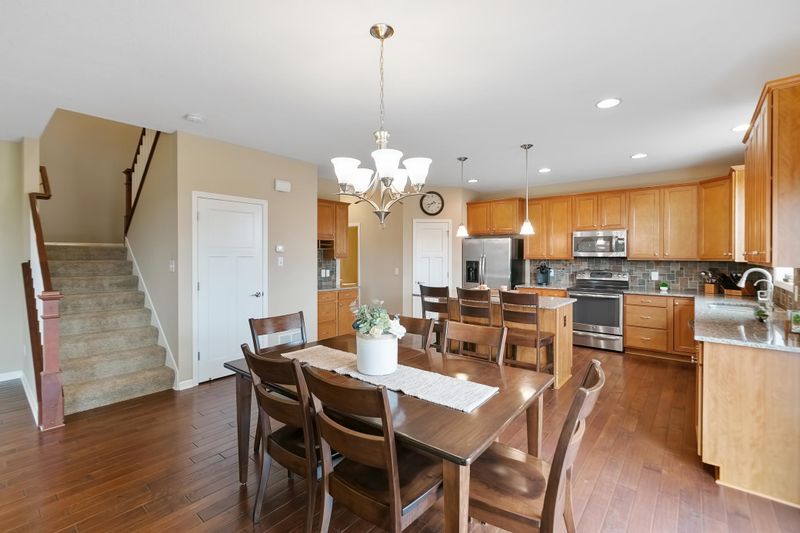 2775 Heron Ln, Victoria, MN 55386