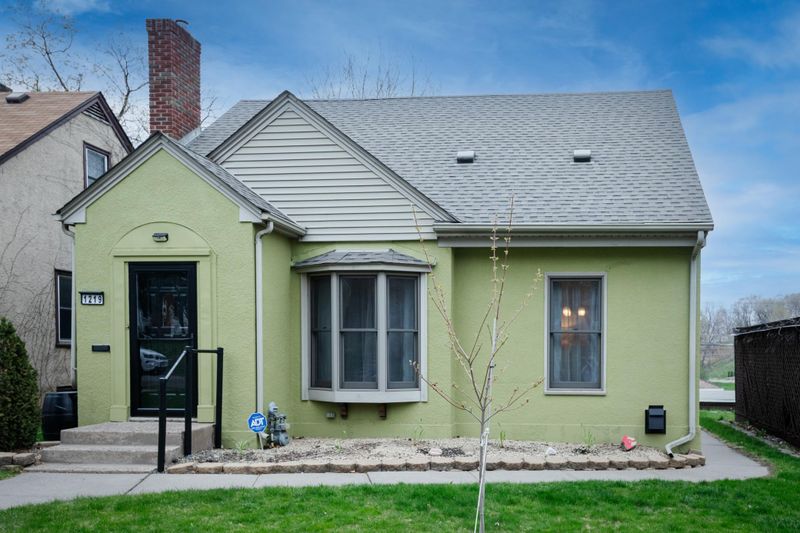 1219 Mclean Ave, Saint Paul, MN 55106