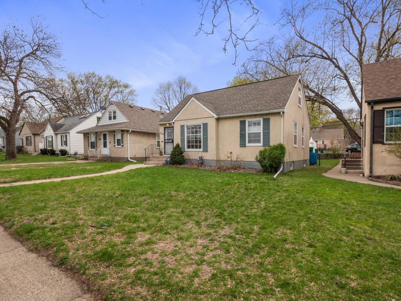 3829 Unity Ave N, Robbinsdale, MN 55422