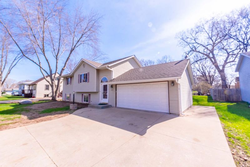 1124 2nd St, Saint Paul Park, MN 55071