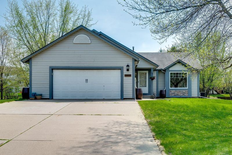 13512 Dahlia Ct, Rosemount, MN 55068