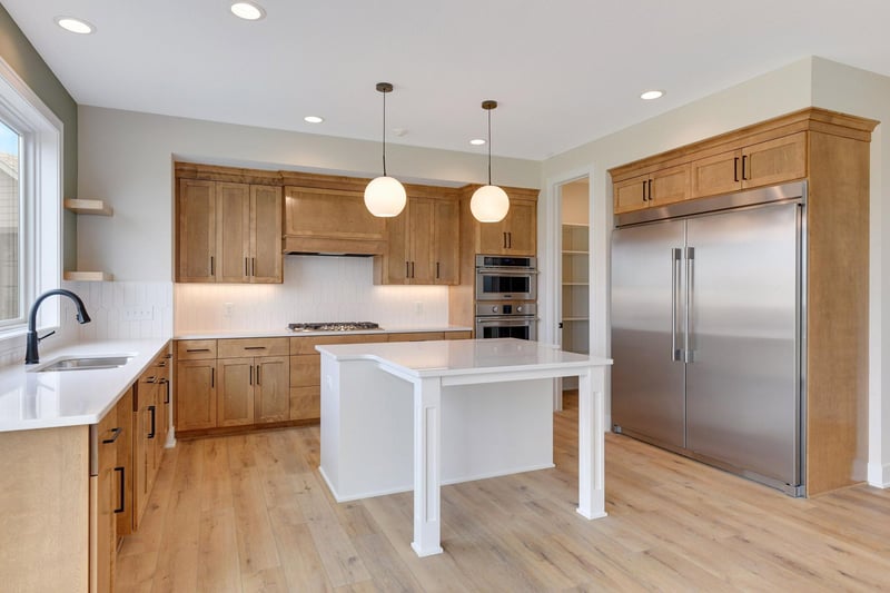 2600 Isabelle Dr, Chanhassen, MN 55386