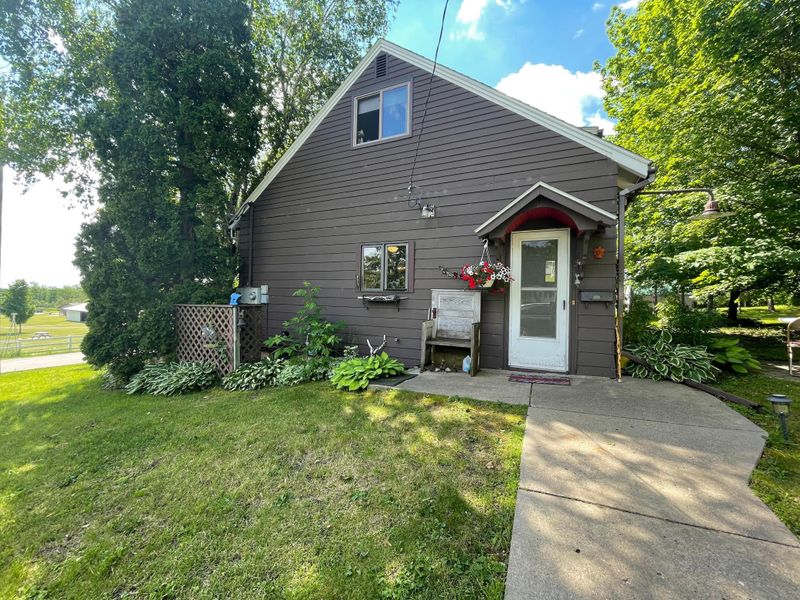 400 3rd Ave SW, Eagle Bend, MN 56446